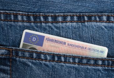Internationaler Führerschein & Mietwagen: Was du vor deiner Reise wissen musst
